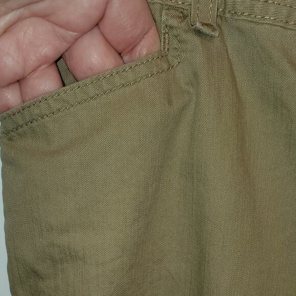Crafted With Pride Levi's Khaki Women's Cargo Cropped Capri Pants Size 10 - Picture 6 of 12